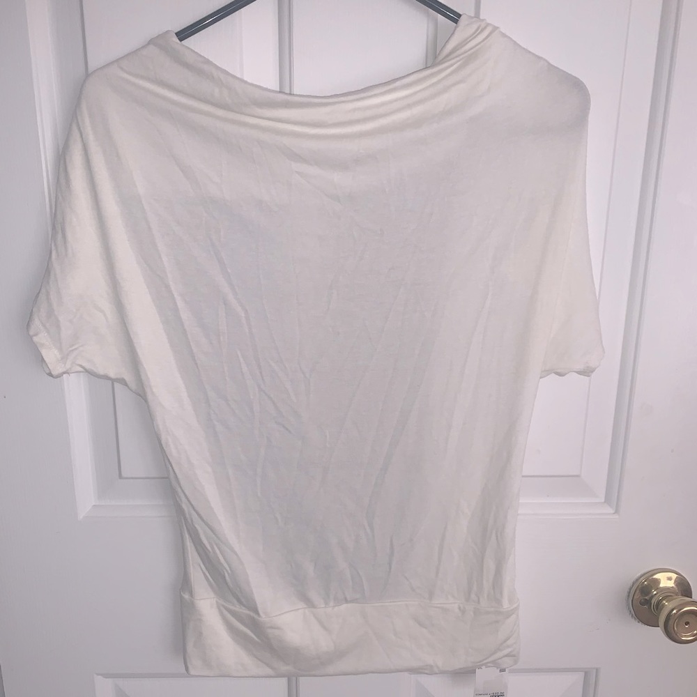 BRAND NEW ANNIE SEZ WHITE LOOSE SHIRT